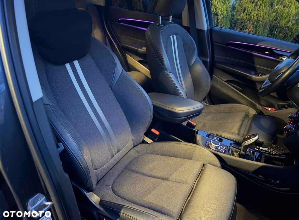 BMW X1 sDrive18i Sport Line - 24