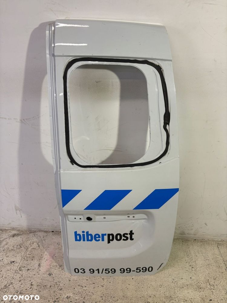 DRZWI TYLNE PRAWE SKRZYDEŁKA DACIA DOKKER RENAULT EXPRESS