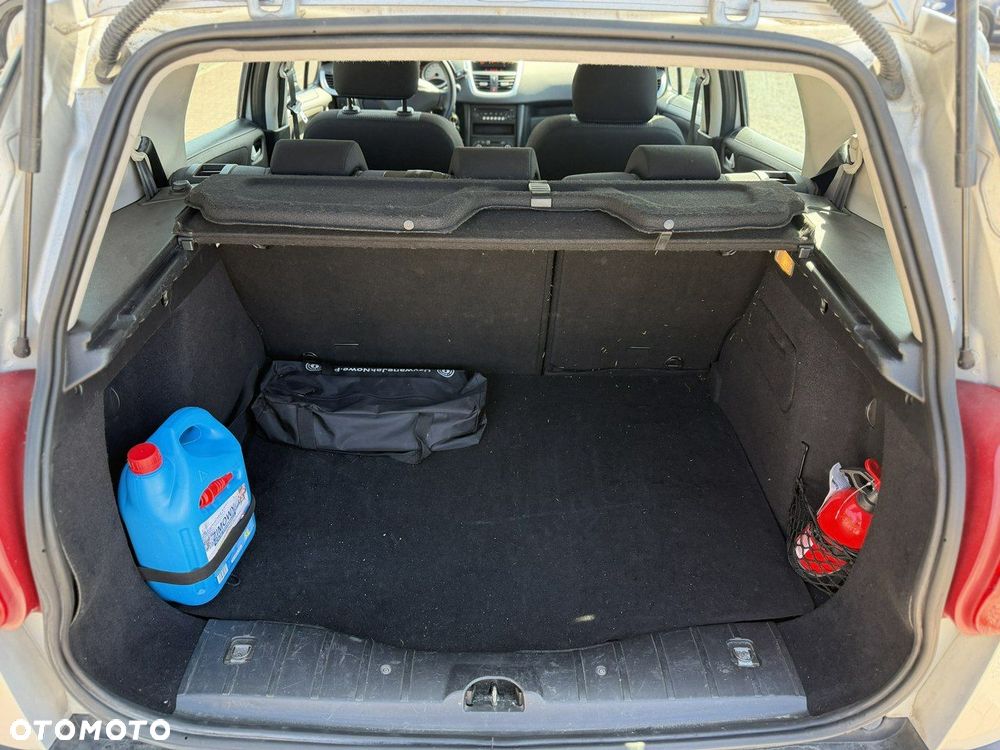 Peugeot 207 1.4 Trendy - 23