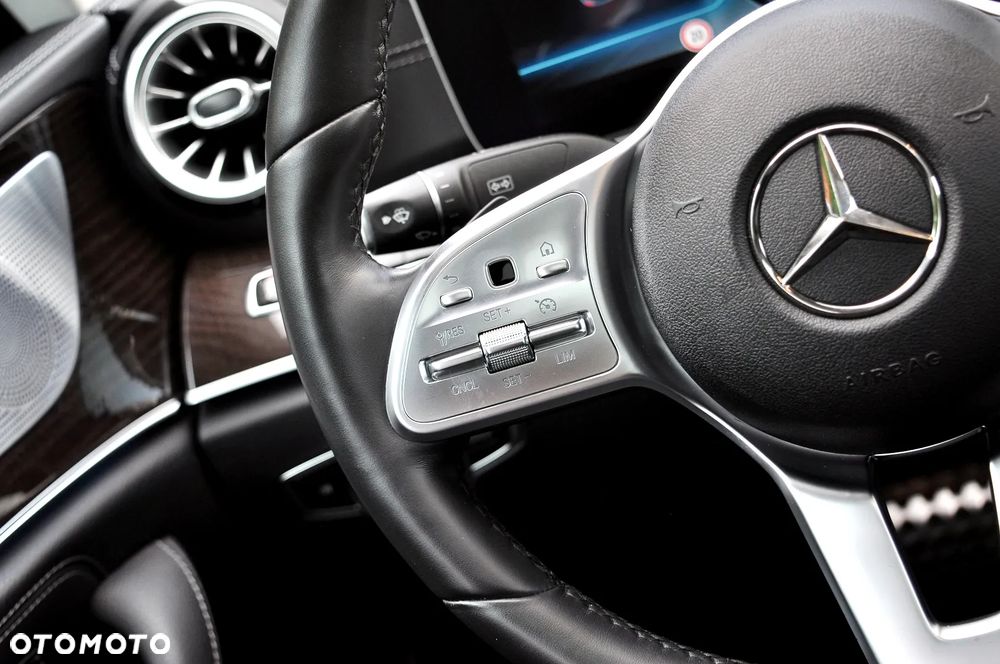 Mercedes-Benz CLS - 28