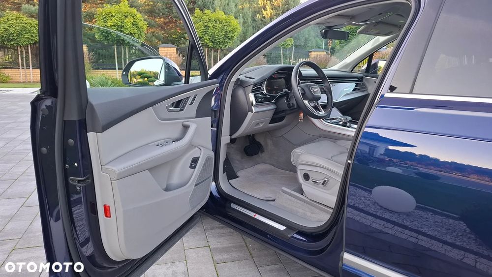 Audi Q7 - 25