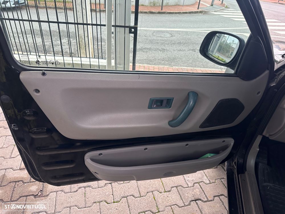 Land Rover Freelander 2.0 Td4 - 11