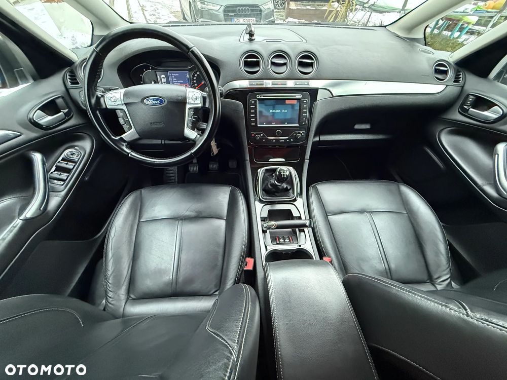 Ford S-Max 2.0 TDCi Ambiente - 24