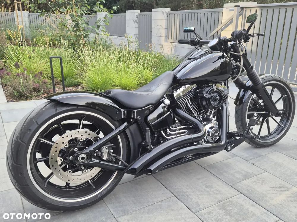 Harley-Davidson FXSB Breakout - 1