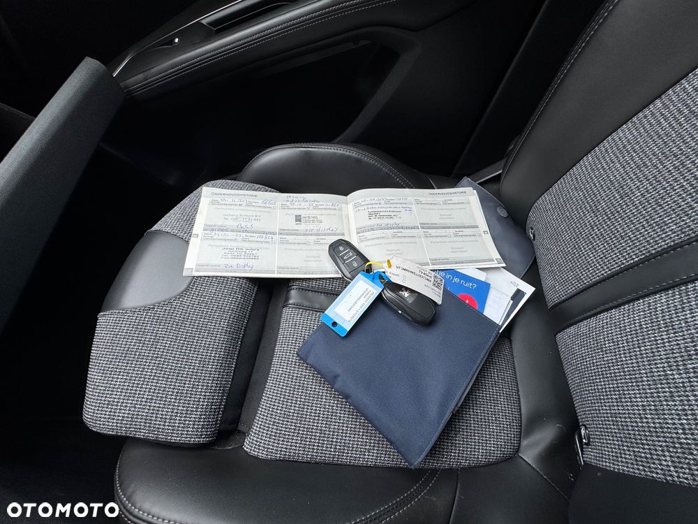 Peugeot 3008 1.2 PureTech Allure - 39