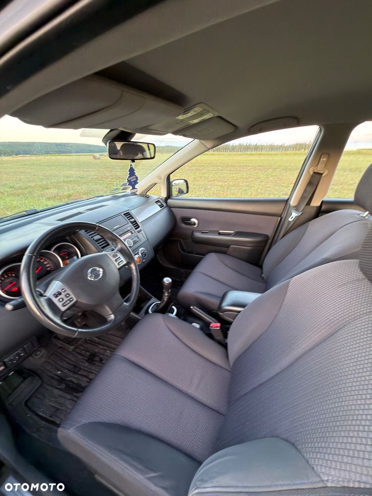 Nissan Tiida - 6