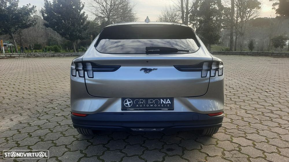 Ford Mustang Mach-E - 17