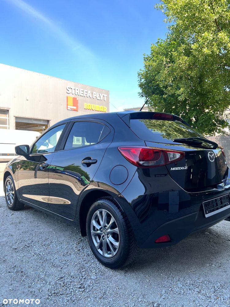 Mazda 2 - 10