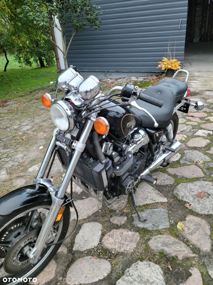 Yamaha Maxim - 20