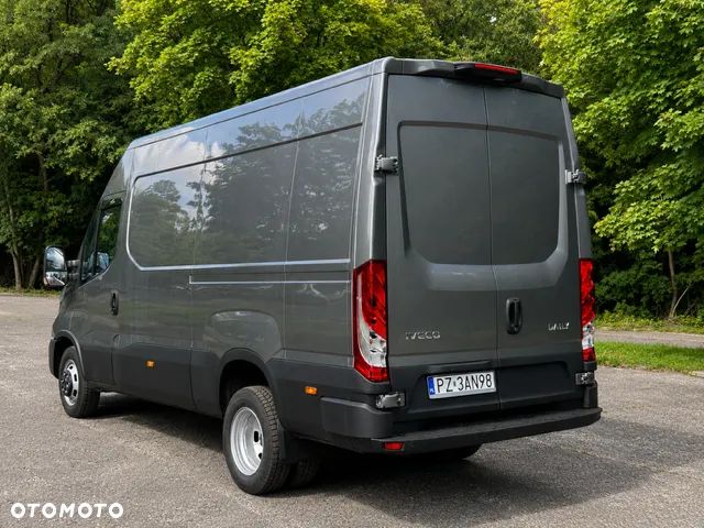 Iveco Daily 35C21 3.0 | 210 KM | automat| L2H2 | Bliźniak | - 4