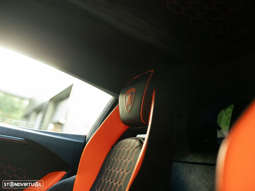 Lamborghini Revuelto Standard - 42