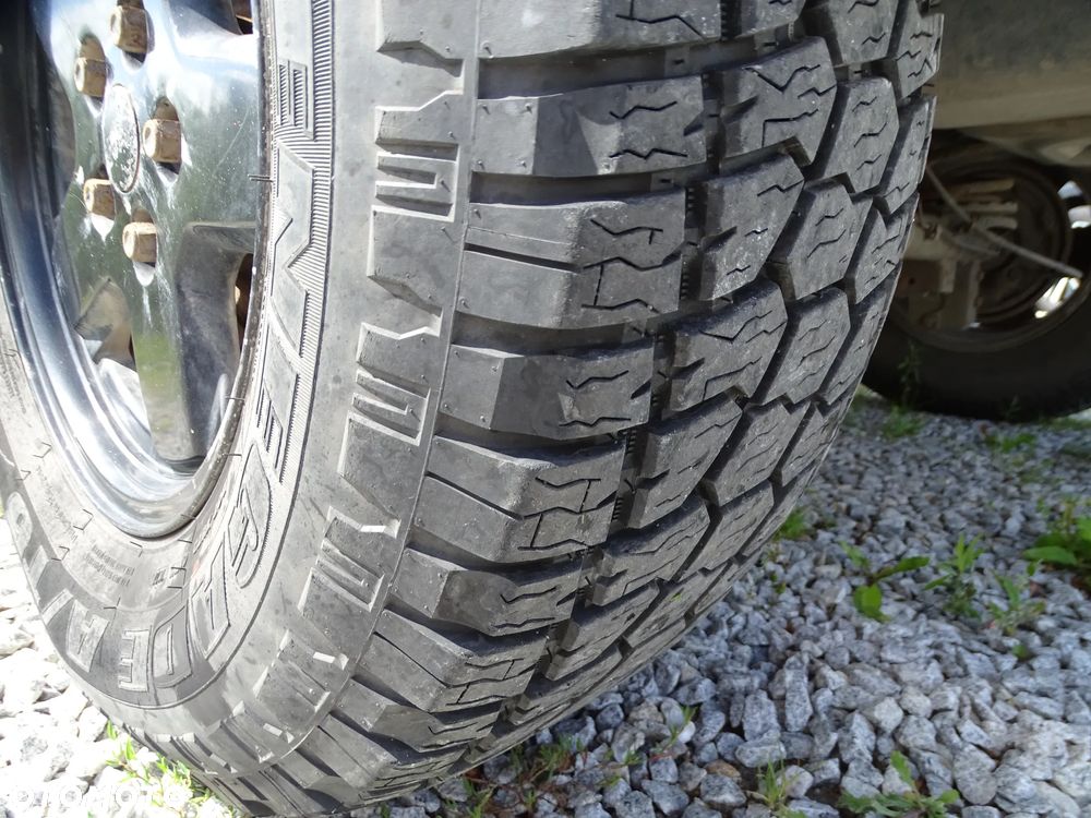 Jeep Liberty - 8