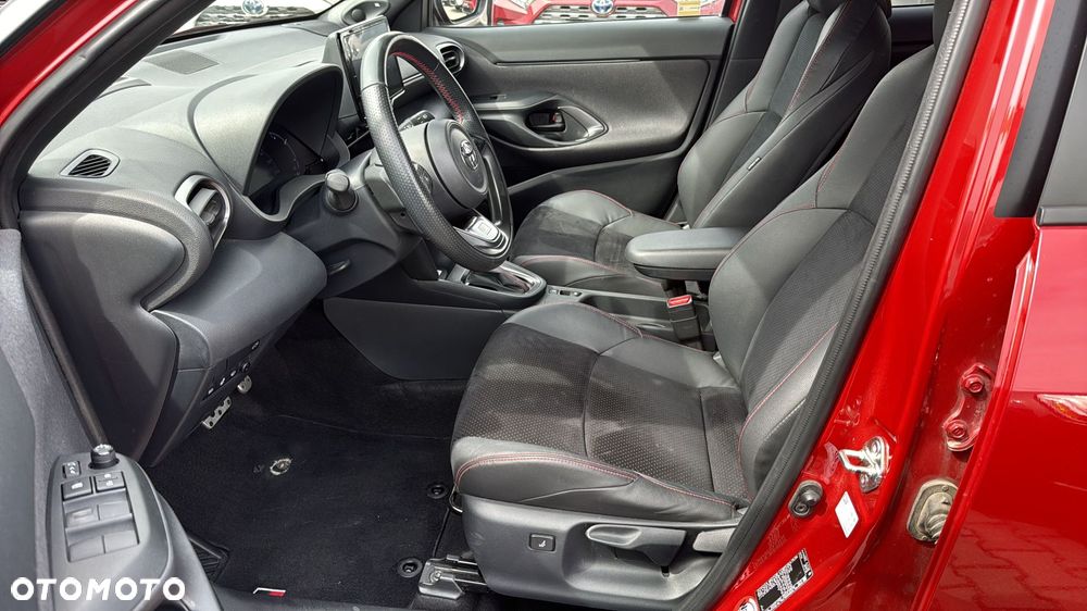 Toyota Yaris Cross Hybrid 1.5 GR Sport - 13