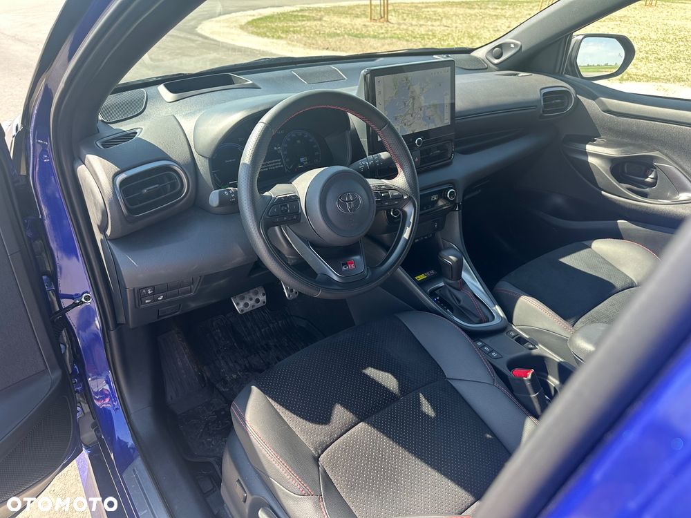 Toyota Yaris 130 1.5 VVT-i GR SPORT - 17