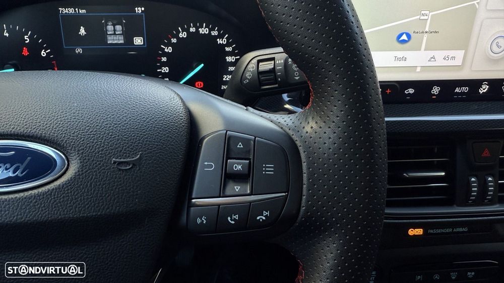 Ford Focus 1.0 EcoBoost MHEV ST-Line - 27