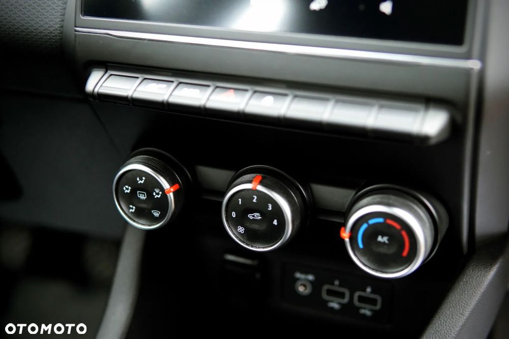 Renault Clio ver-1-0-tce-zen - 32