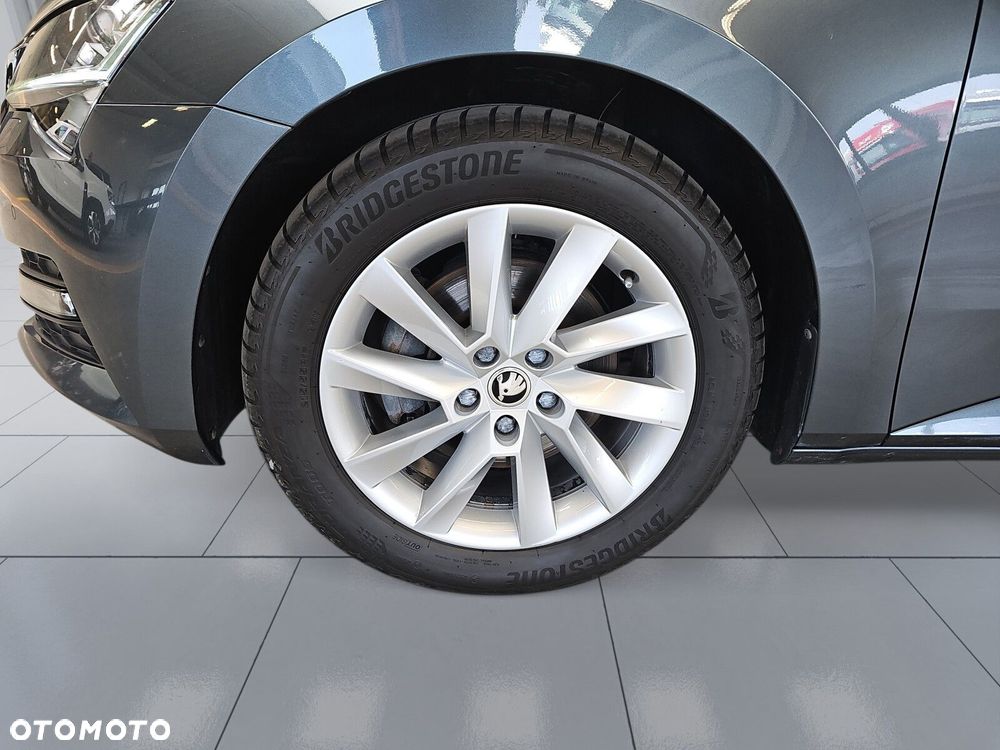 Skoda Superb 2.0 TDI SCR Ambition DSG - 34