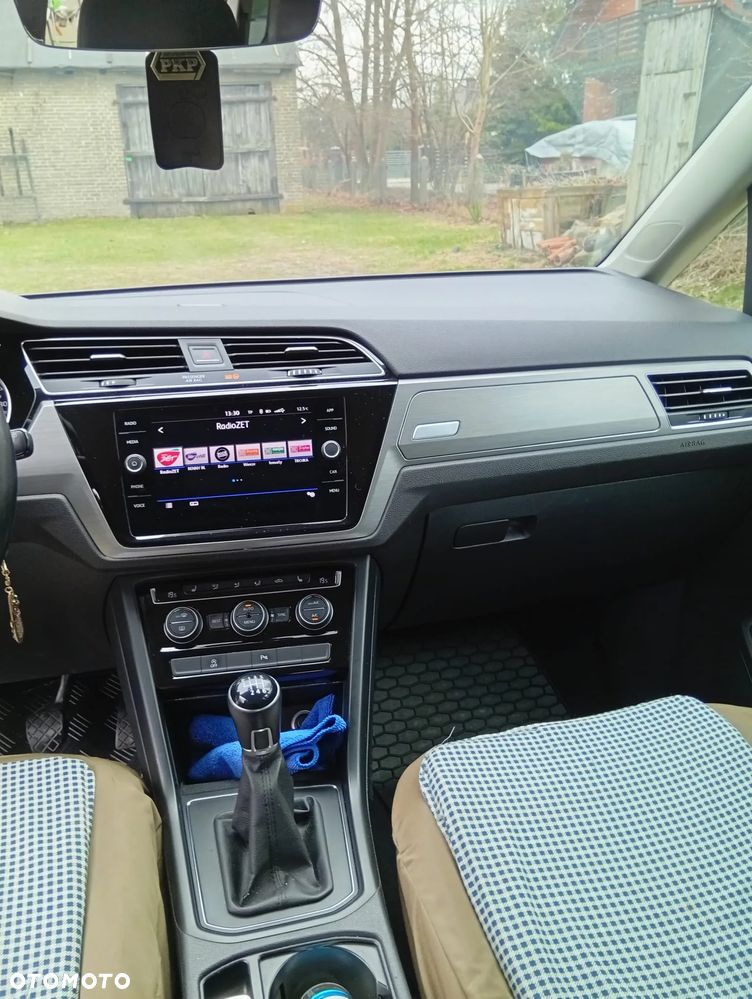 Volkswagen Touran ver-2-0-tdi-bmt-comfortline - 9