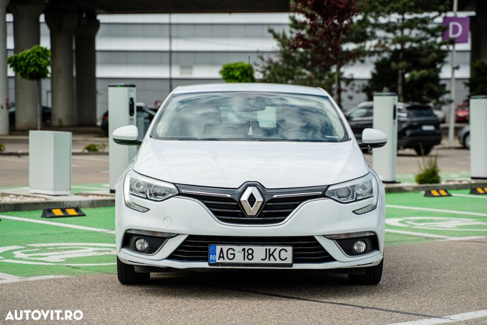 Renault Megane 2017 photo 3