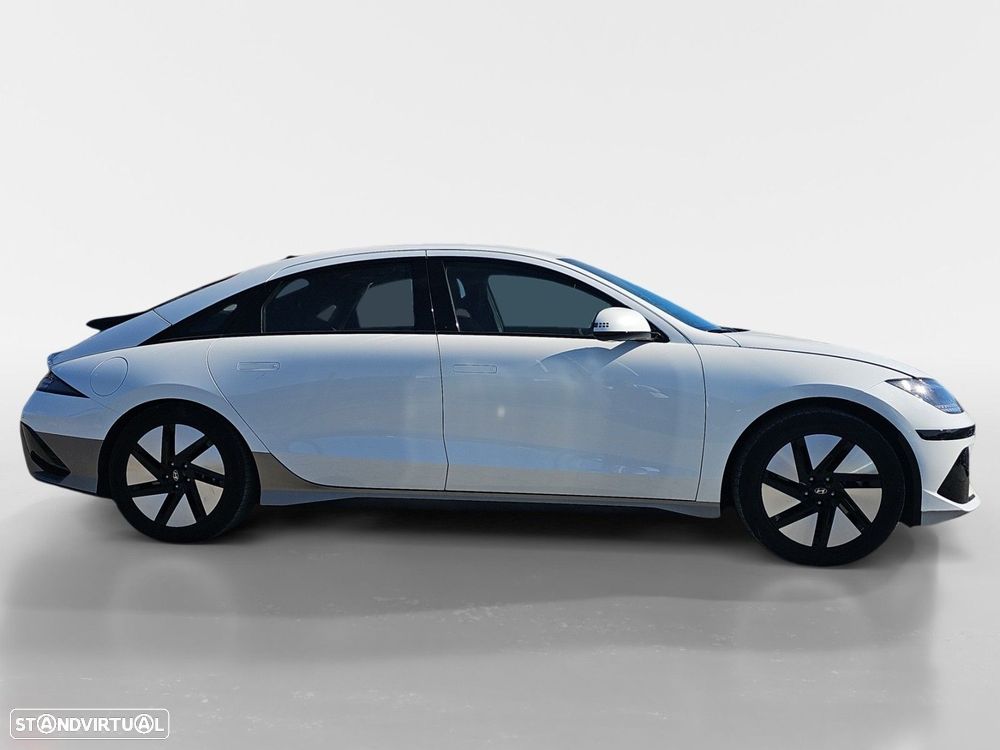 Hyundai Ioniq 6 - 6