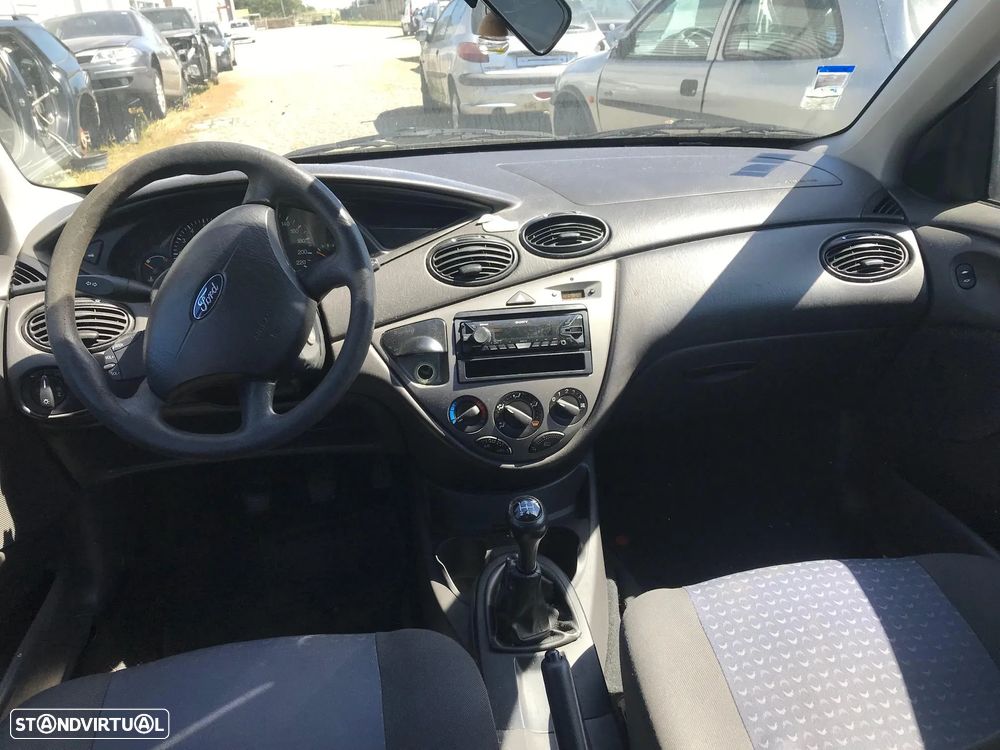 Ford Focus 1.4 Station 2004 - Para Peças - 8