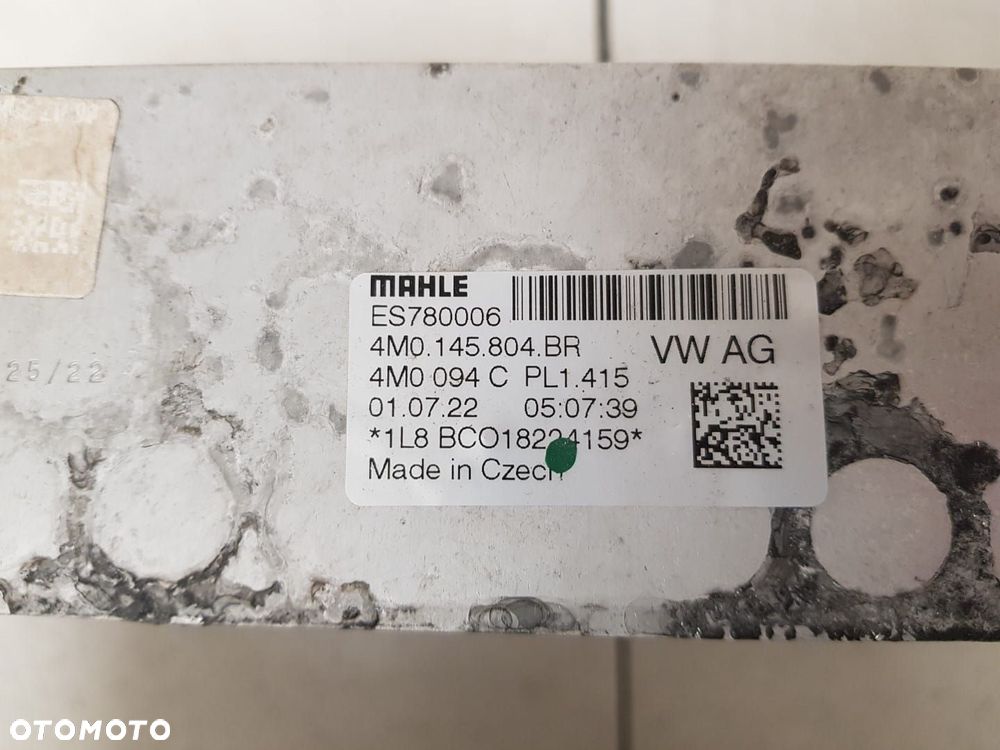 CHŁODNICA POWIETRZA INTERCOOLER PRAWA 4M0  Q7 II 2 Q8 CAYENNE TOUAREG 3 III PRAWY 4M0145804BR - 3