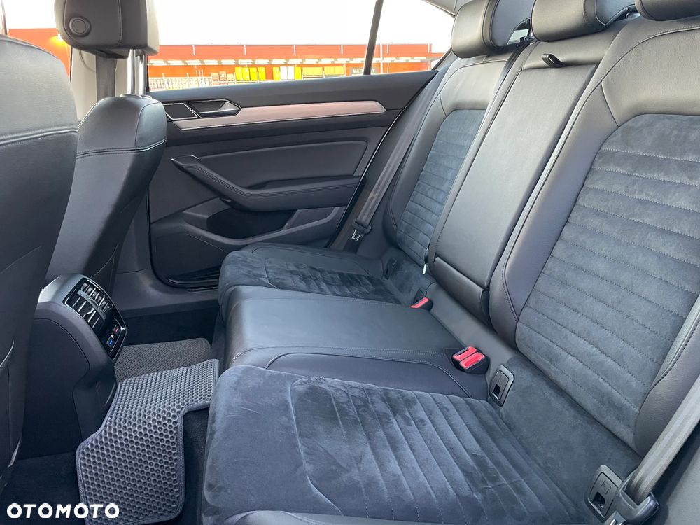 Volkswagen Passat 1.8 TSI BMT Highline - 20