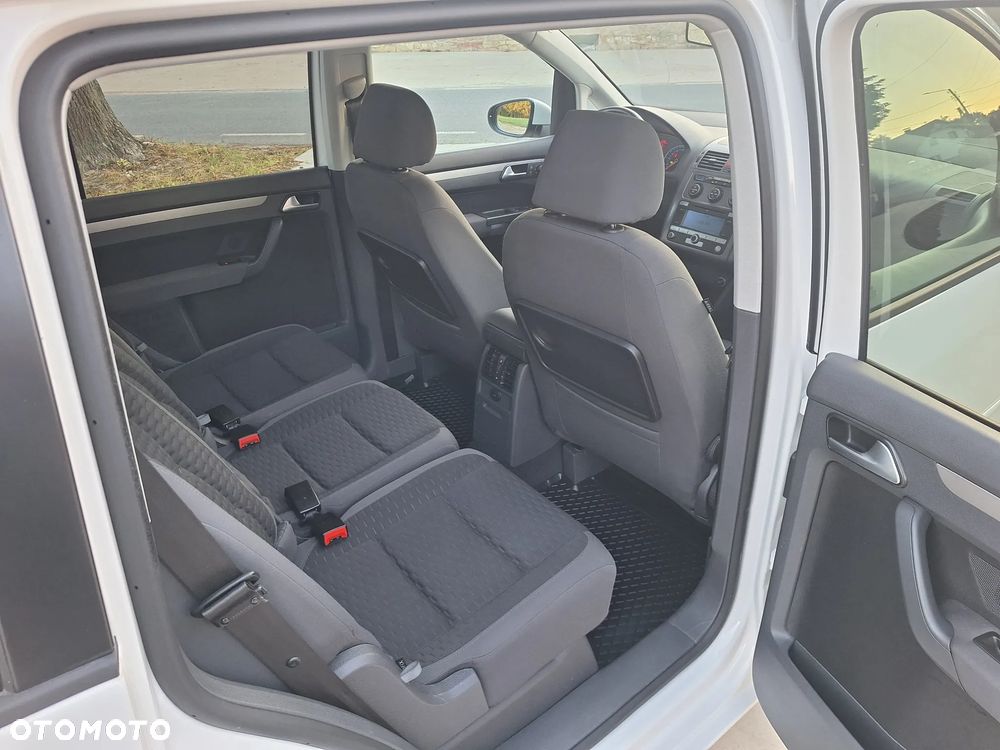 Volkswagen Touran 1.4 TSI Highline DSG - 15