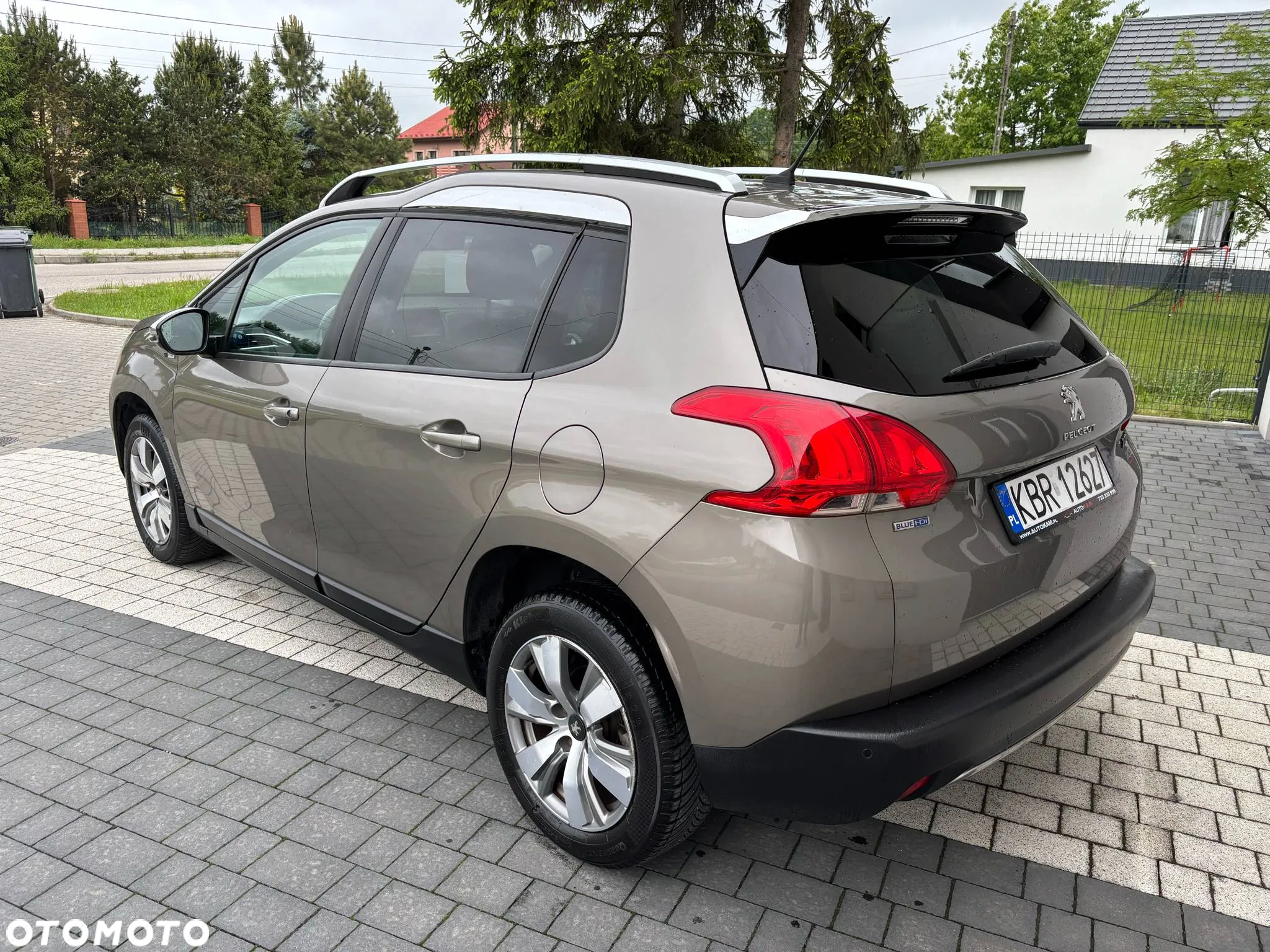Peugeot 2008 1.6 BlueHDi Style - 13