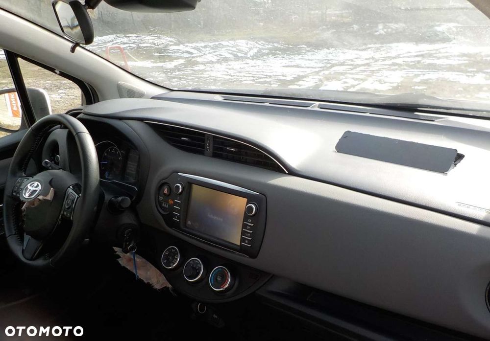 Toyota Yaris - 19