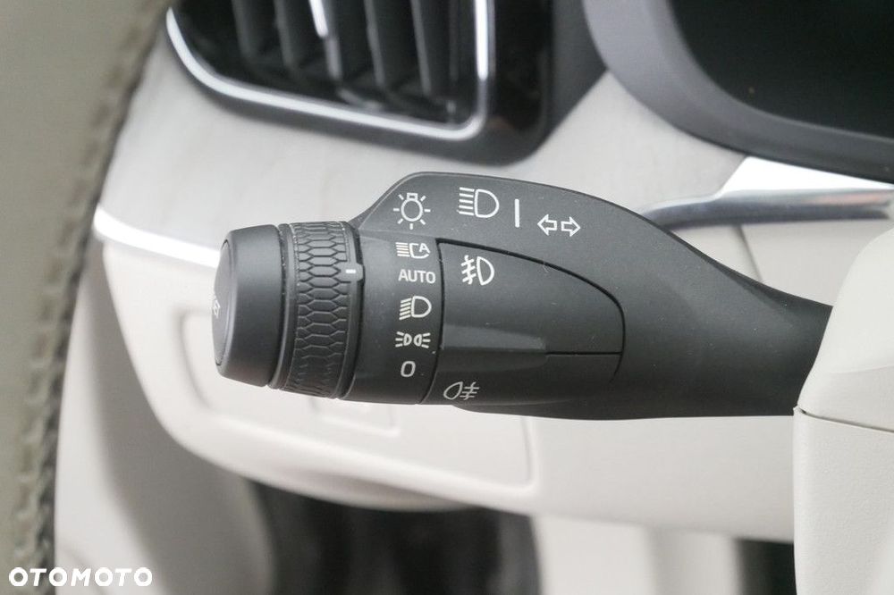 Volvo XC 60 - 29