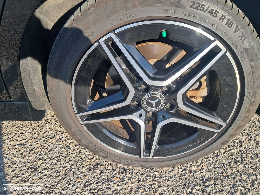 Mercedes-Benz A 250 - 42
