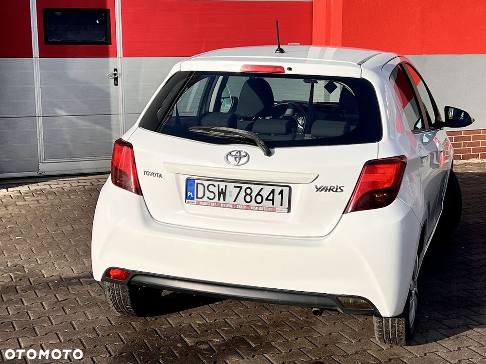 Toyota Yaris 1.33 Active EU6 - 3