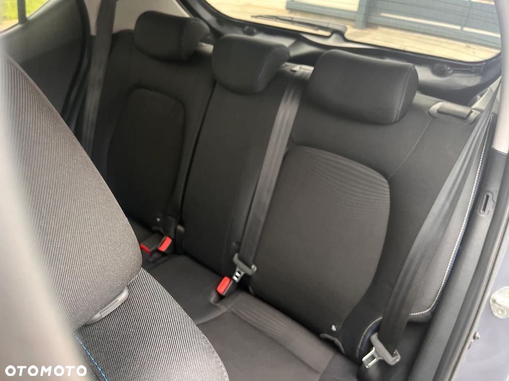 Hyundai i10 - 15