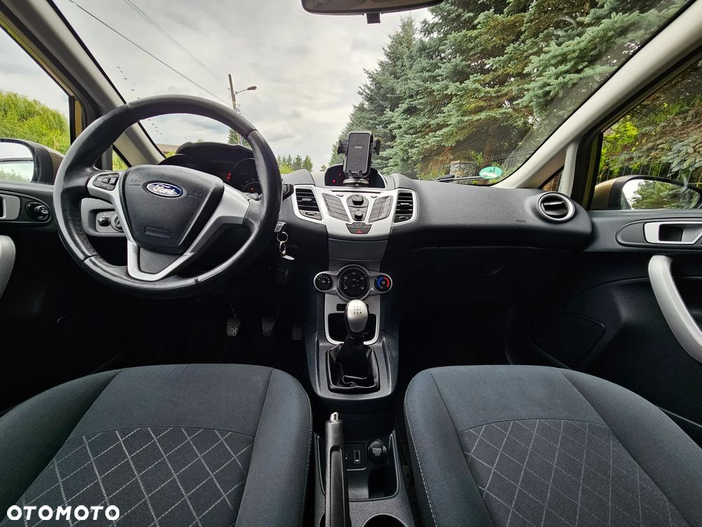 Ford Fiesta 1.4 Champions Edition - 18