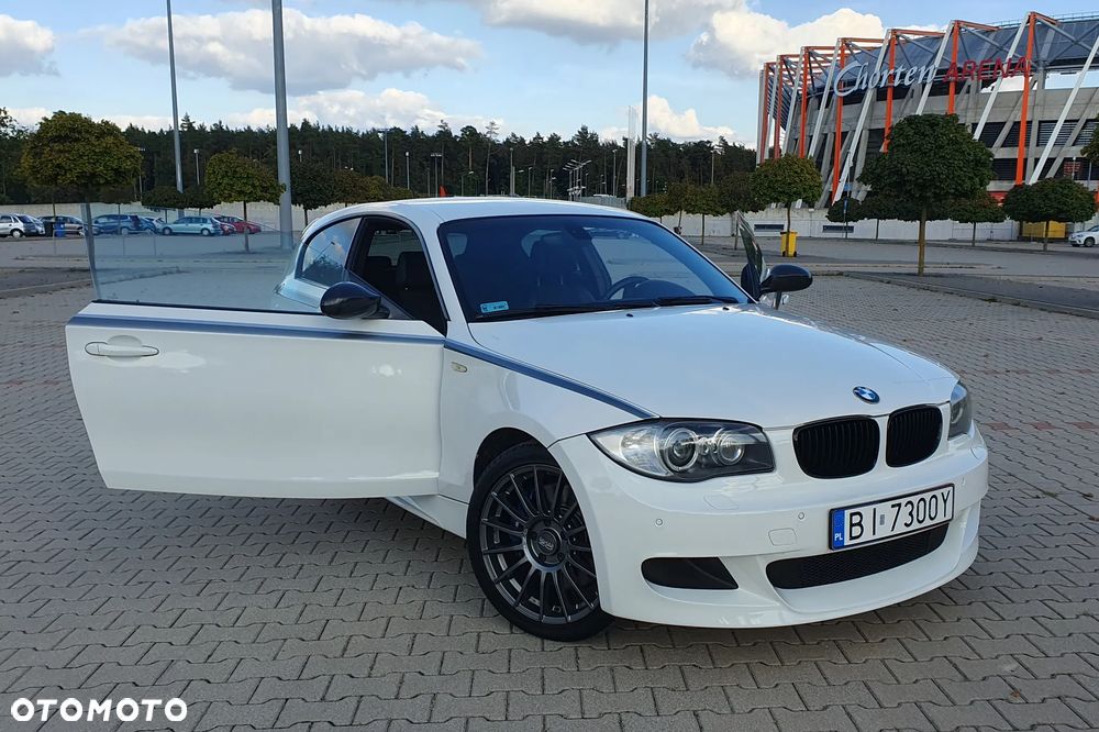 BMW Seria 1 123d - 24