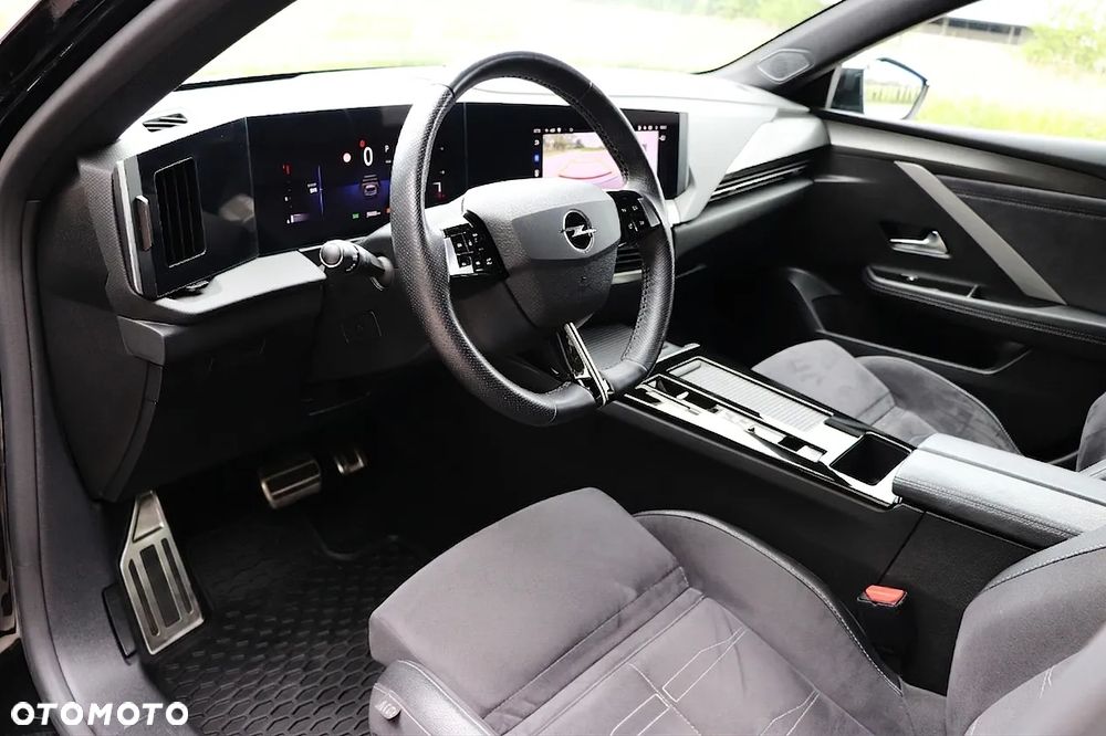 Opel Astra 1.2 T GS S&S - 18