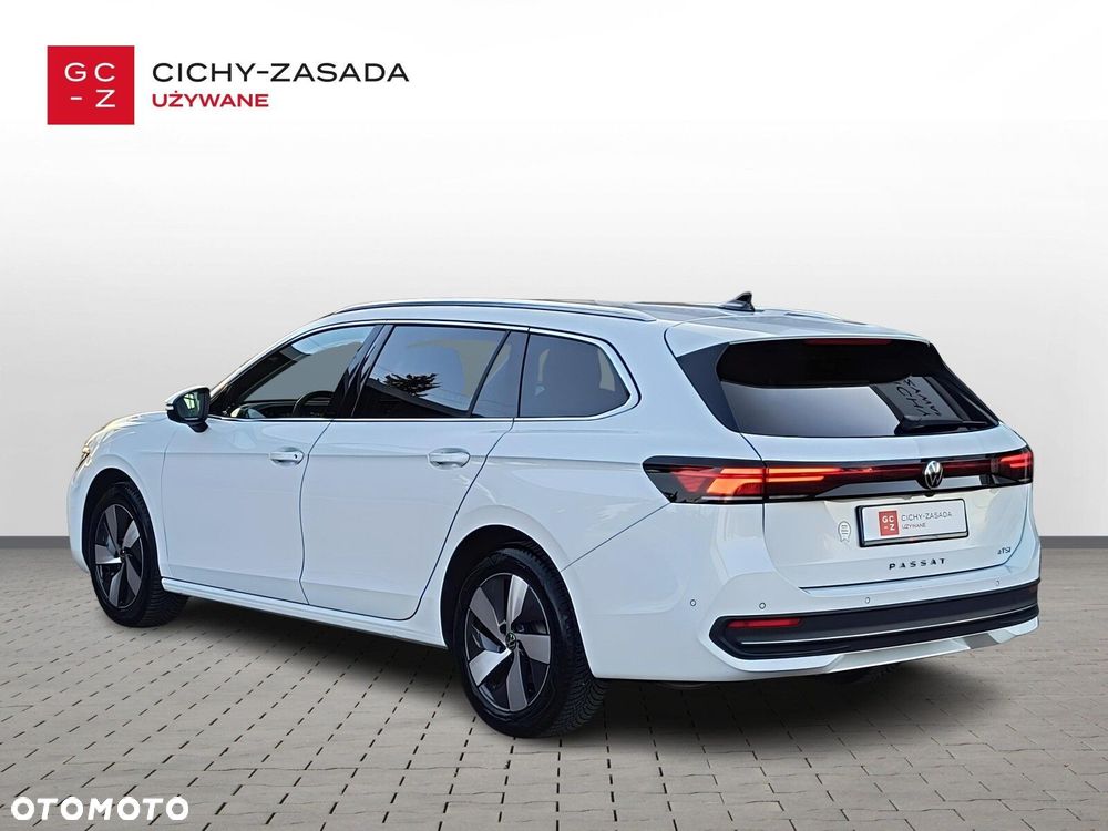 Volkswagen Passat - 3