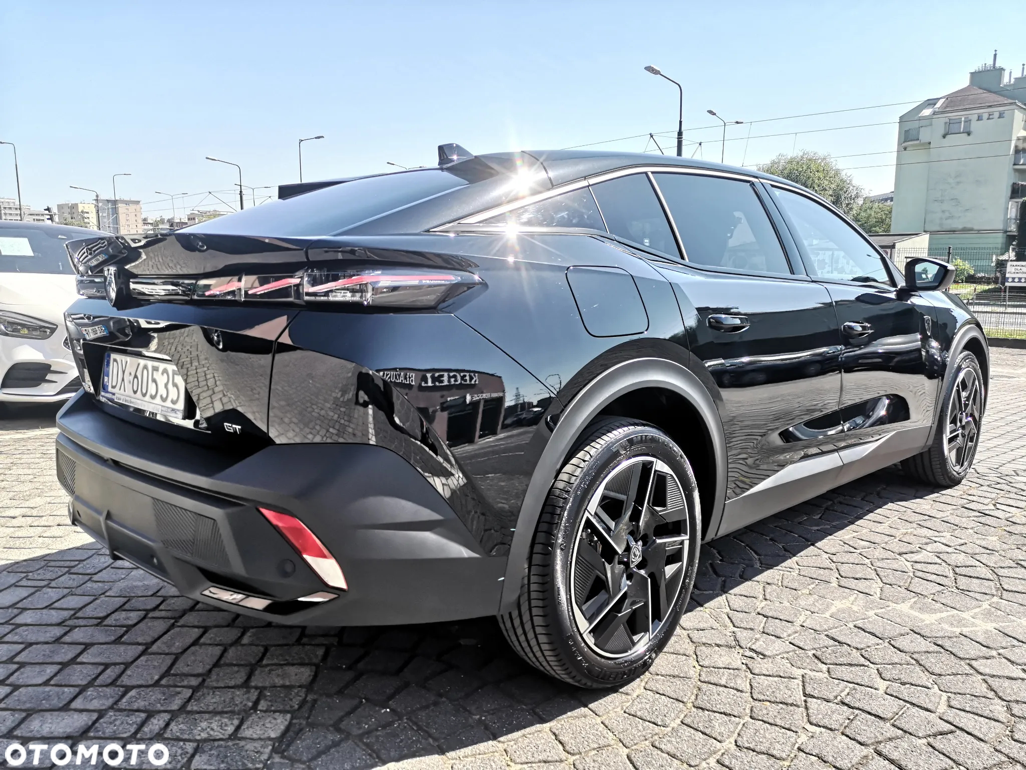 Peugeot 408 1.2 PureTech Allure S&S EAT8 - 2