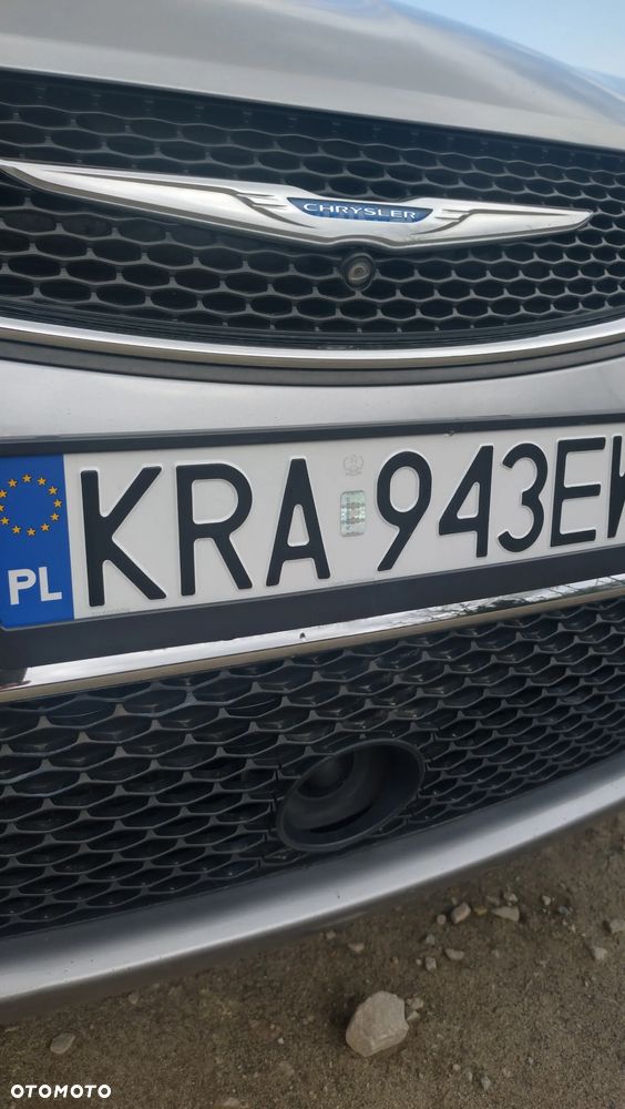 Chrysler Pacifica - 3