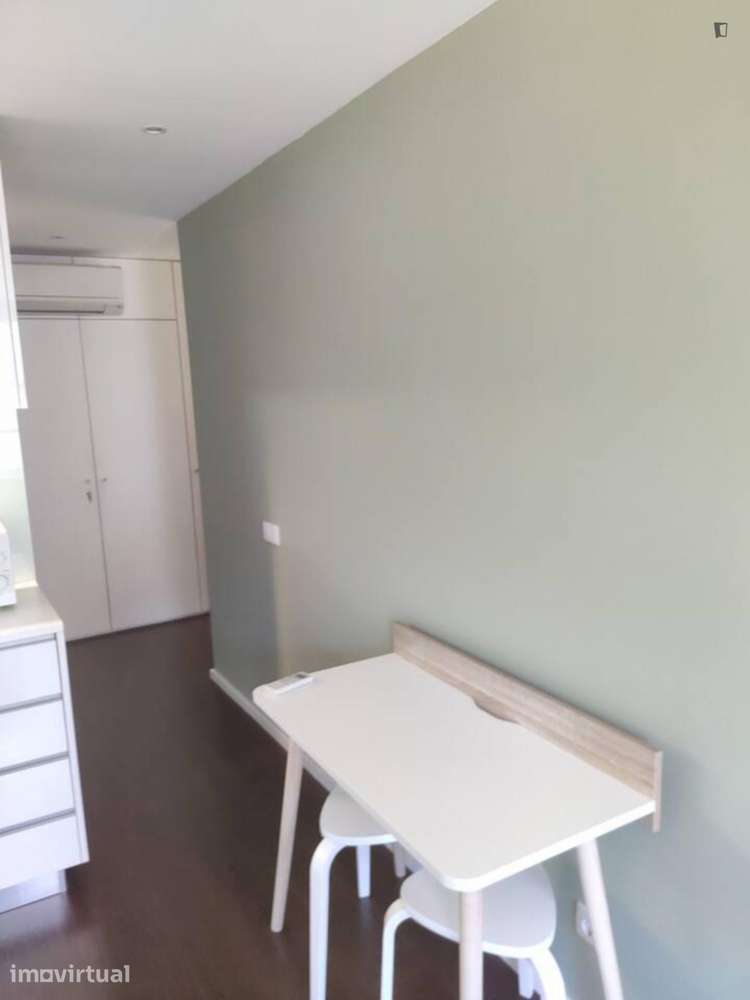 Estúdio - localizado em Guimaraes - Grande imagem: 4/15