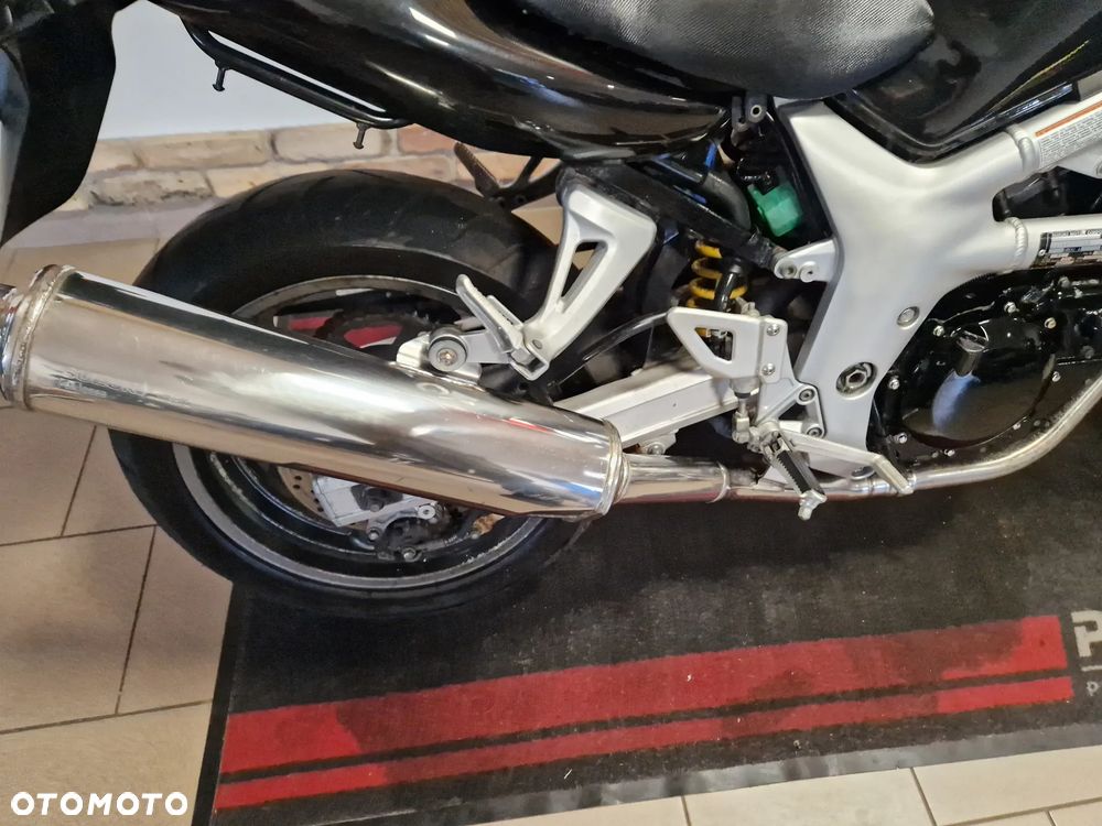 Suzuki SV - 25