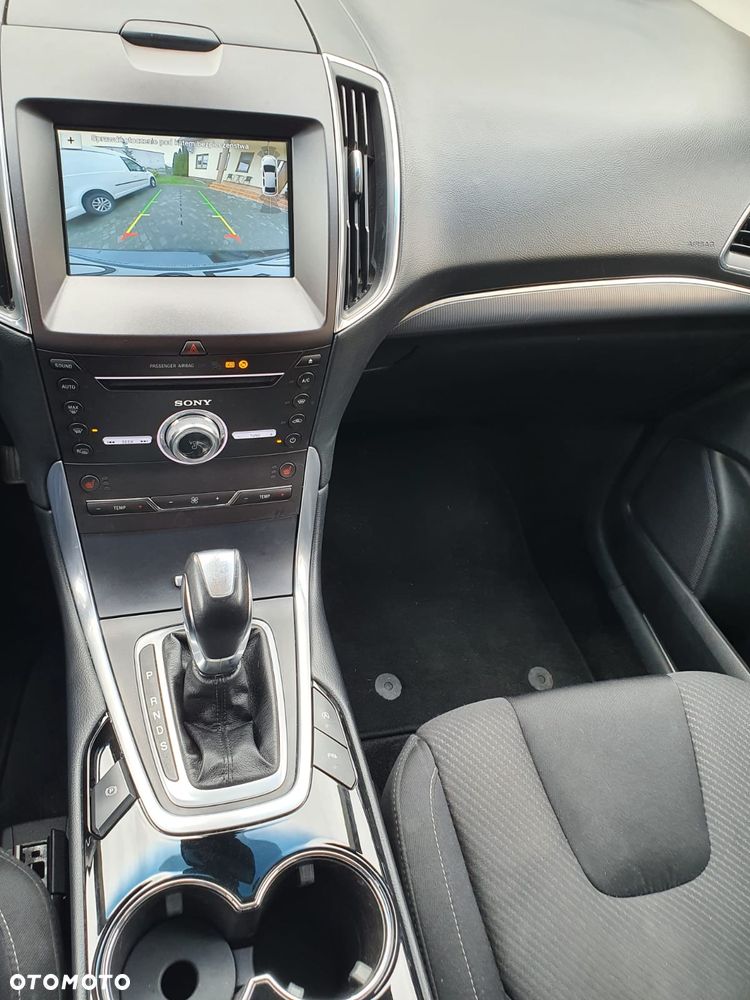 Ford Edge 2.0 TDCi Twin-Turbo 4WD Titanium - 3