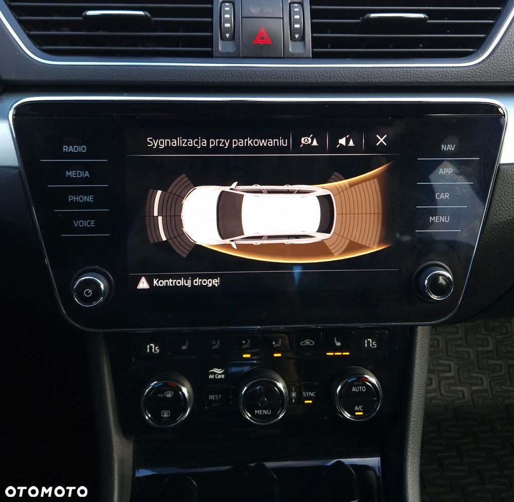 Skoda Superb 2.0 TDI Active DSG7 - 24