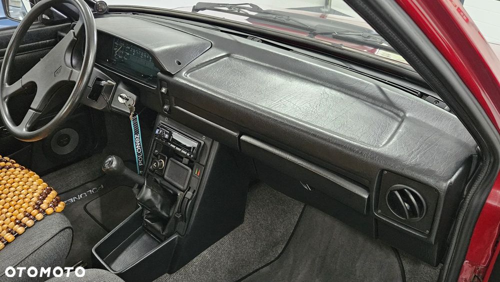 Polonez Caro - 12