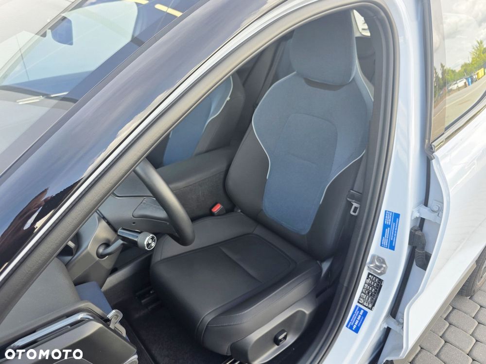 Volvo EX30 - 13