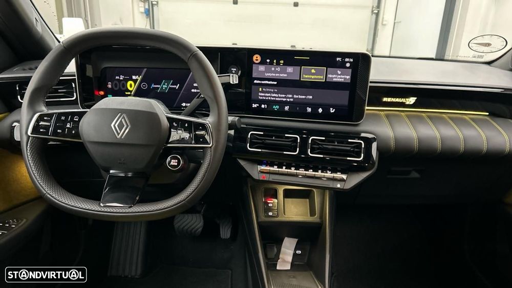 Renault 5 E-Tech 52 kWh Evolution Autonomia Conforto - 14