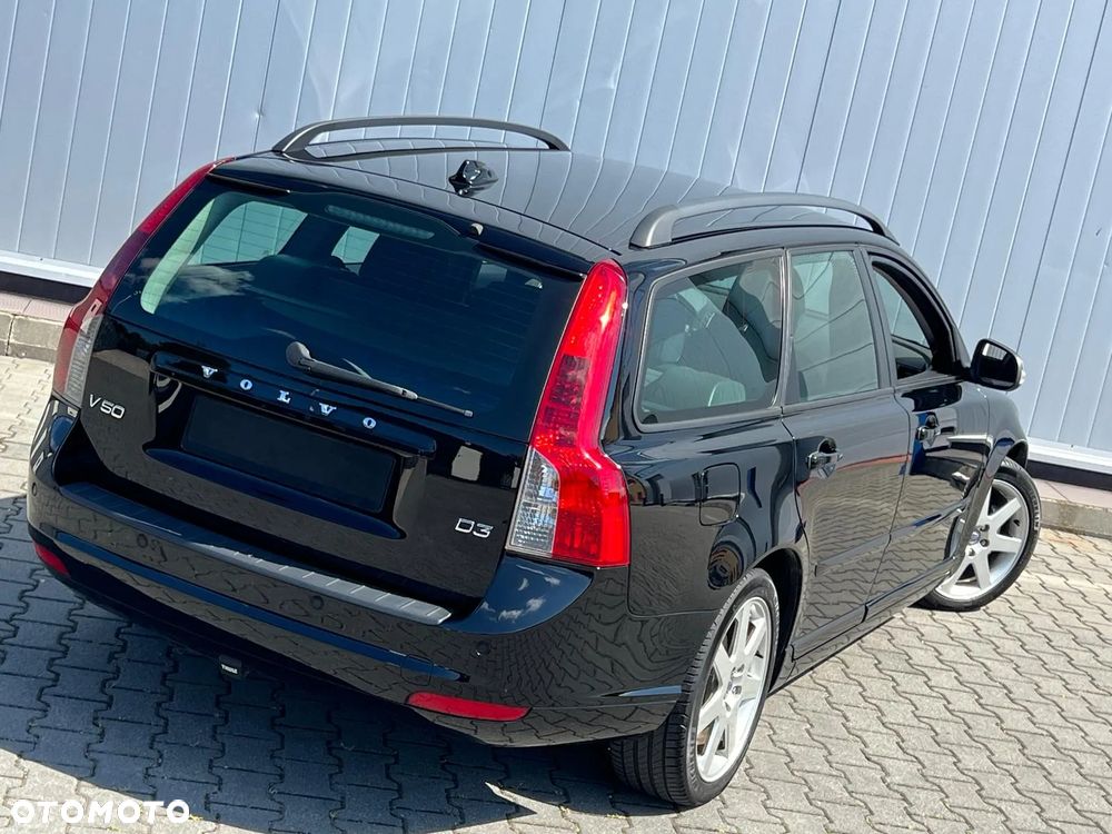 Volvo V50 D3 - 10