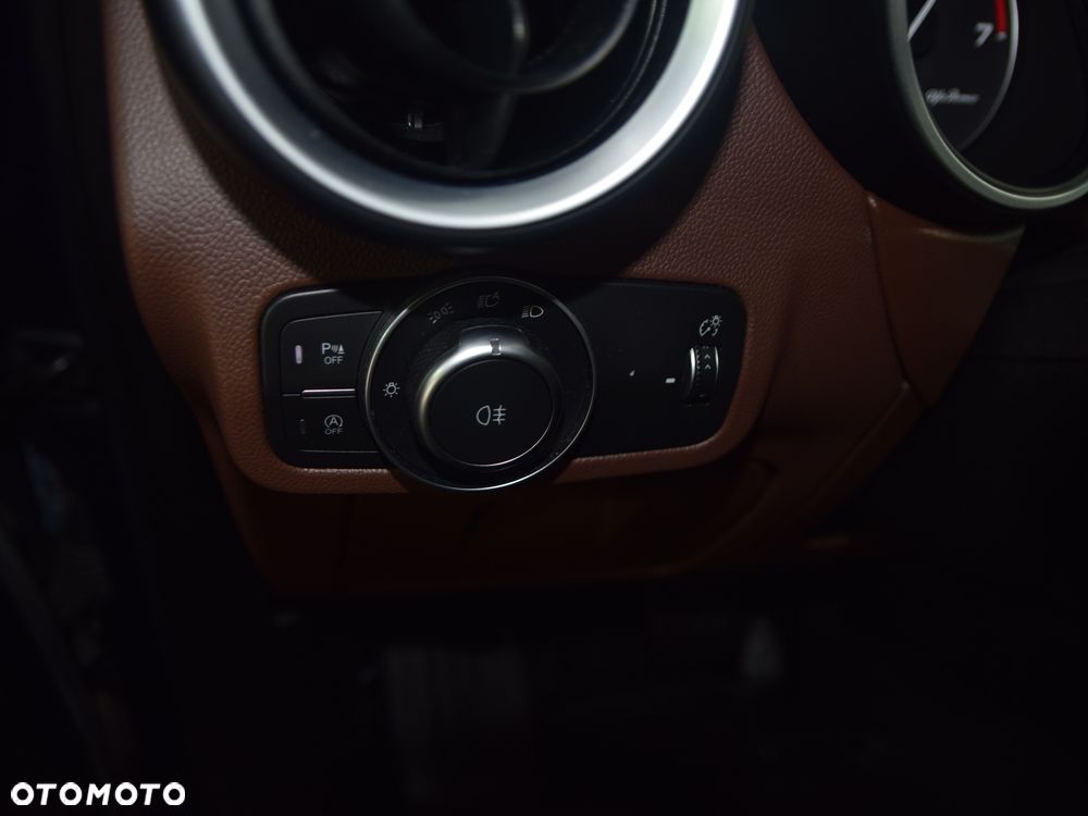 Alfa Romeo Stelvio 2.0 Turbo Executive Q4 - 20
