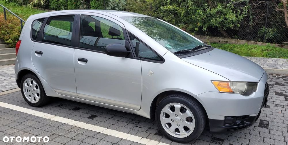 Mitsubishi Colt - 7
